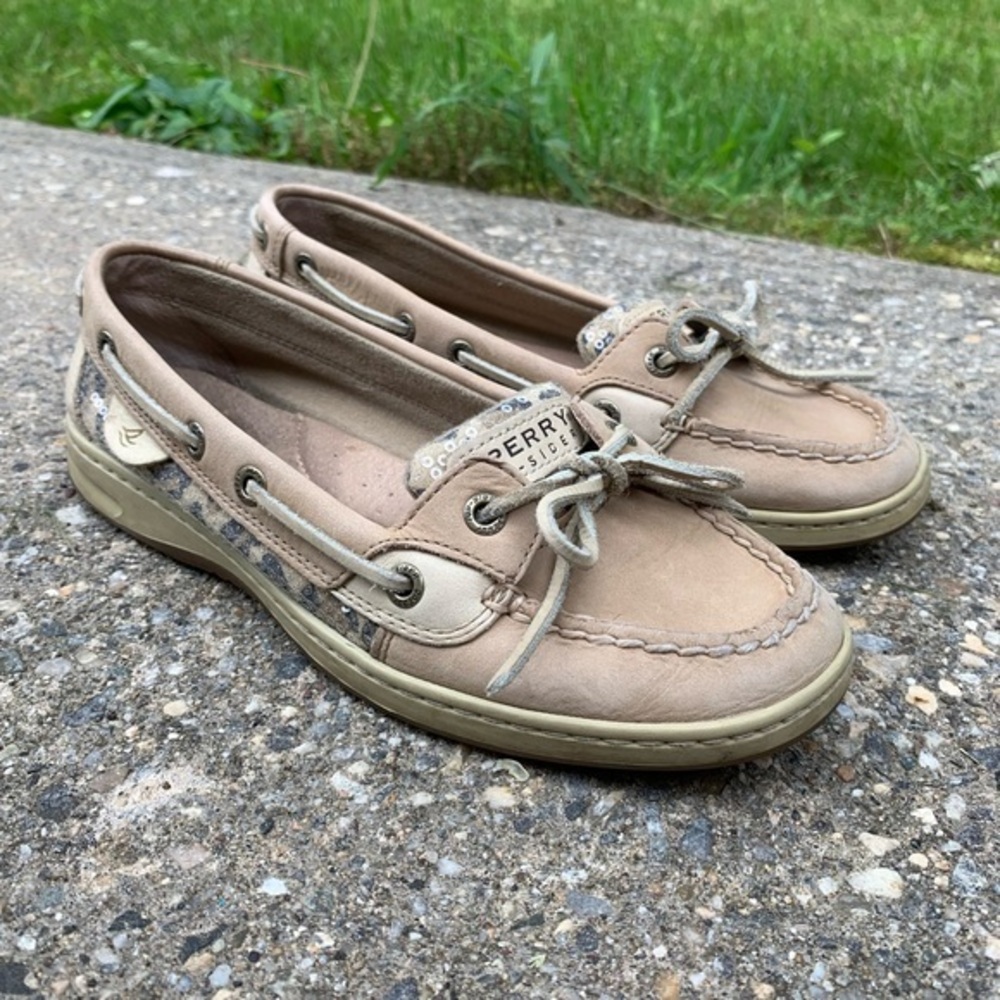 Sperry angelfish cheetah sequin detail size 7.5 neutral preppy